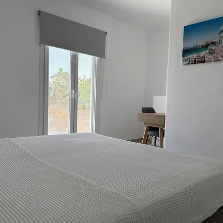 Daire Psaros Village *