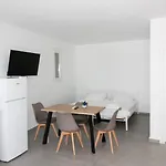 Psaros Village Mykonos Apartmán *